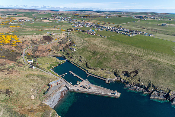 200506 Lybster Harbour 005